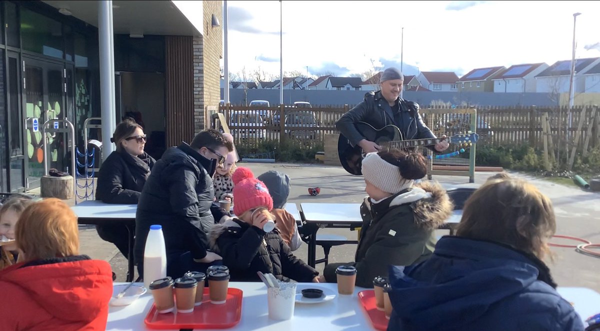 Calderwood_Pri's tweet photo. Our nursery children were super excited to invite their families along to our fire pit sessions. #CalderwoodNursery #CreativeCalderwood @wlelc https://t.co/czVEvnqoUG