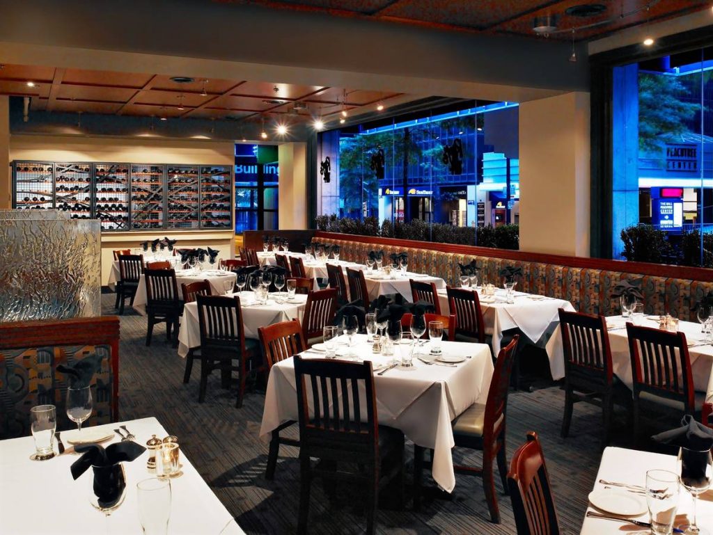 DucereInvGroup's tweet image. Experience Delicious Cuisine at Rays in the City Restaurant in Atlanta

komarluxe.com/experience-del…