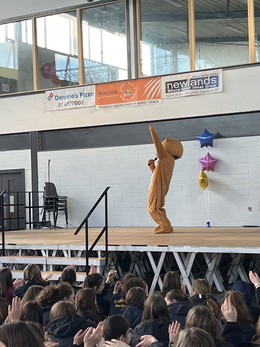 Ms Walsh tweet media