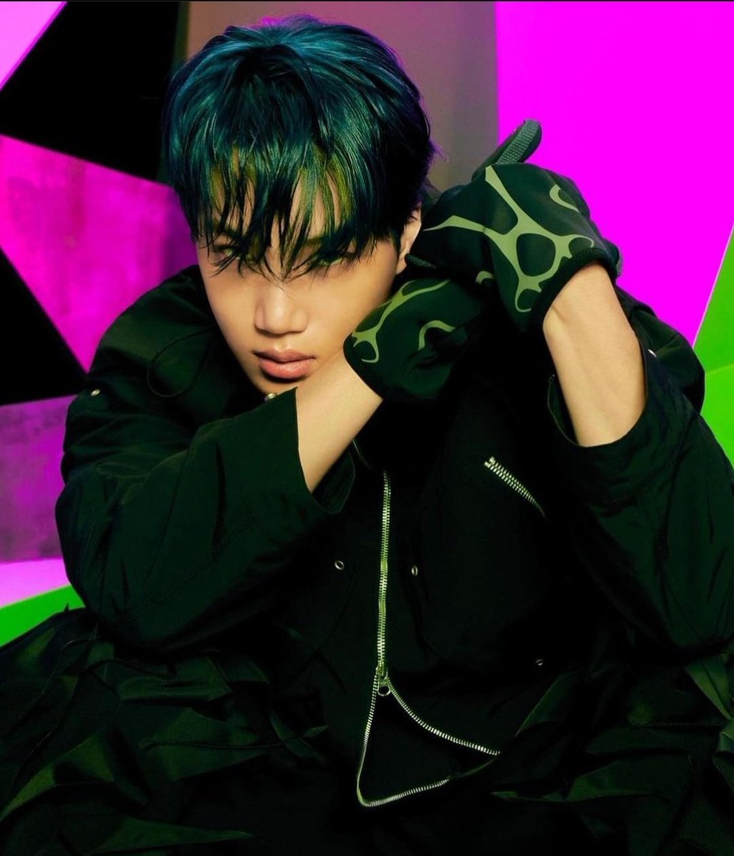 63alida0809's tweet image. Cada vez mas cerca 🎶🎶🎶 #ROVER_TeaserImage3  #KAI