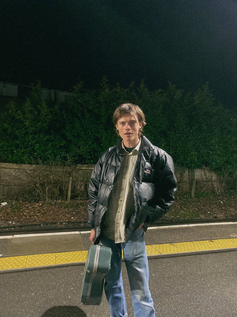 This Saturday I’ll be supporting Romeo Stodart from the <a href="/themagicnumbers/">The Magic Numbers</a> at <a href="/twforum/">tunbridgewellsforum</a> 

Can’t wait for this show 🌞

Tickets in bio. See you all there 💛