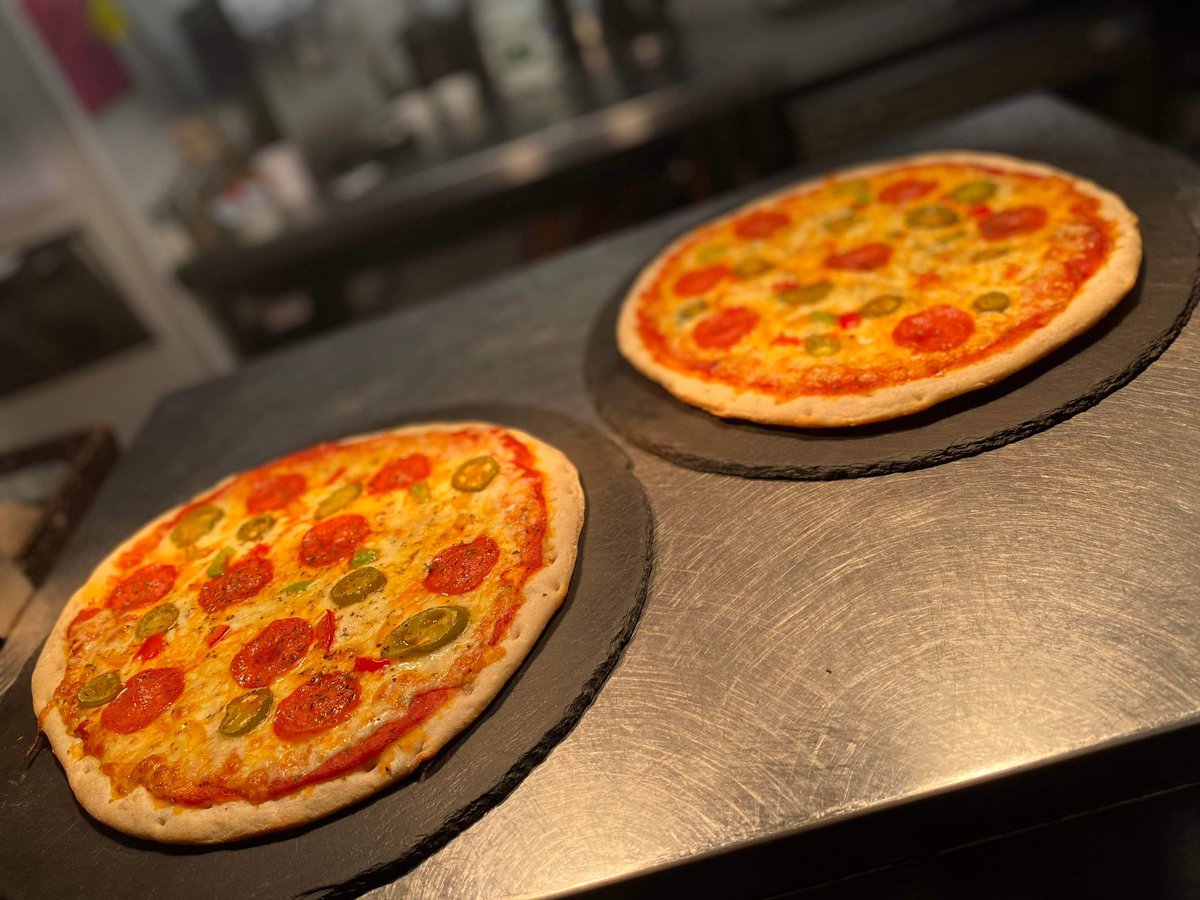 WestRidingLRR's tweet image. Did you know our pizzas are made to order and you can add extra toppings too! 🍕 

Served everyday til 7pm! 

#madefresh #pizza #addextratopping #servedeveryday