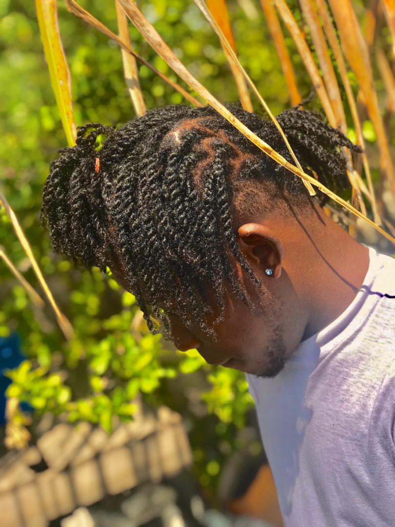 DerayeeeR's tweet photo. My hair😍 https://t.co/k0Xhwg4Rij