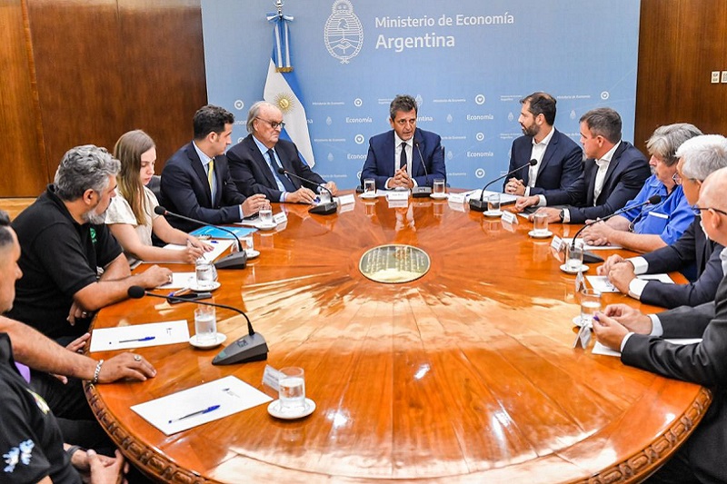 🚘 LOCALES l Ford invertirá 80 millones de dólares para desarrollar una nueva generación de motores en la Planta Pacheco 👇🏻

tigrealdia.com.ar/ford-invertira…