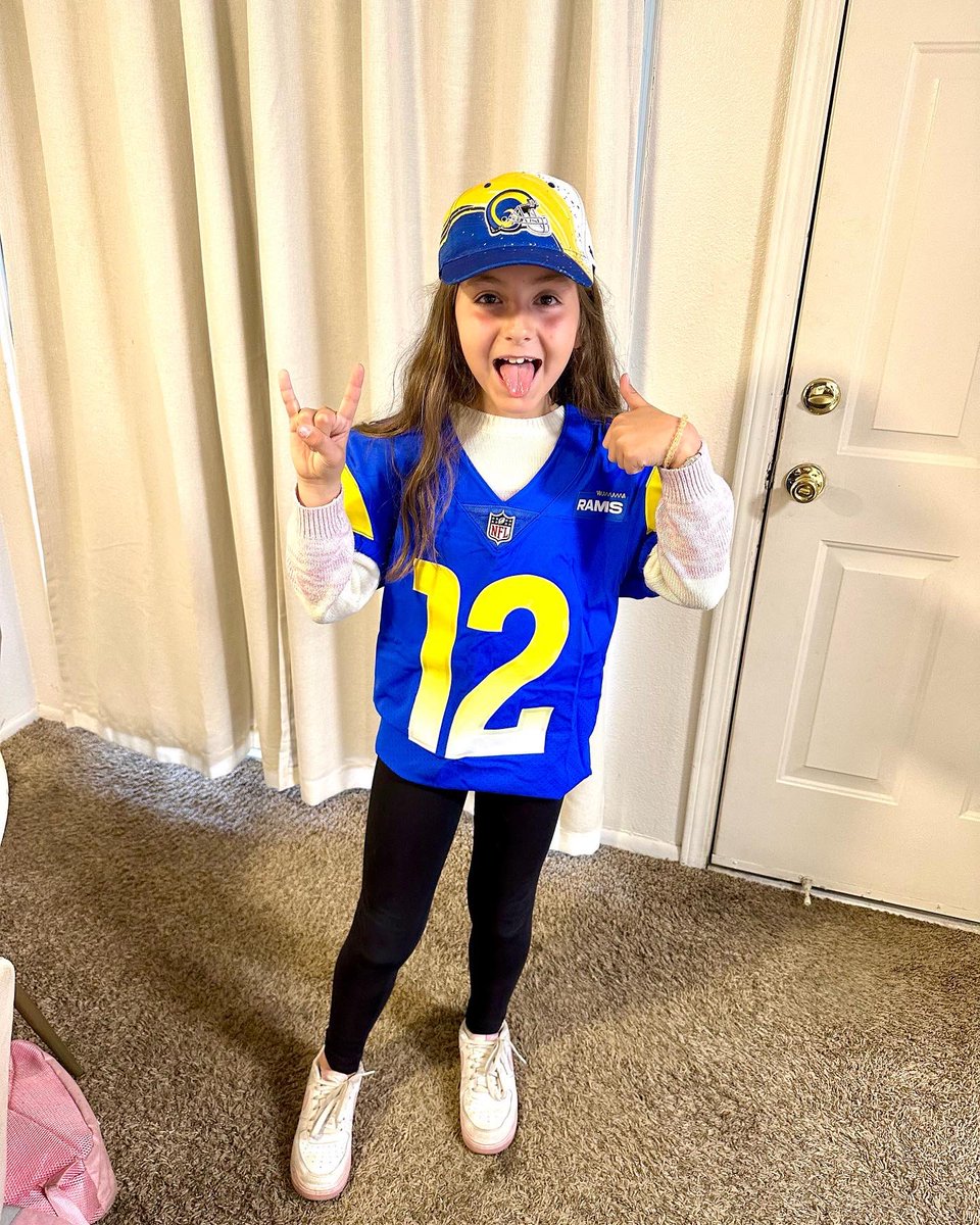 MatthewCB8's tweet photo. S/o @vanjefferson12 for making Addie so happy! She was so excited just about a tweet and then to open up a package with your jersey she was speechless. Thank you and you have a lifelong fan no matter! #AddieRose #Van #Rams https://t.co/eMXXOBLwW2