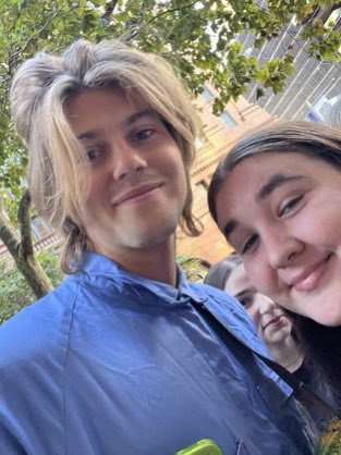 ruelnotified's tweet photo. 📸 | Ruel with a fan this morning in Sydney

via slayruel https://t.co/BQ7vHhOoQn