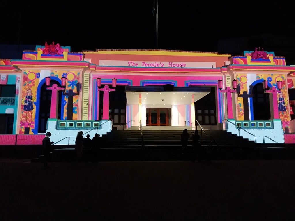 KateBunker10's tweet photo. @oldparliamenthouse 
#Enlighten 
#EnlightenCanberra 
#NgunnawalCountry https://t.co/vKj1UYqMxu https://t.co/TaRfy2IBg0
