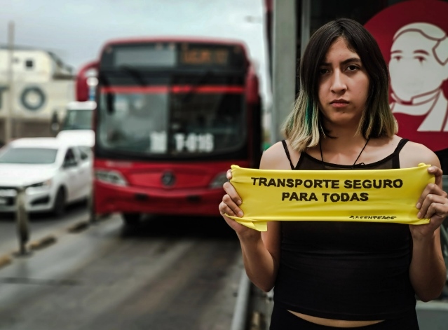 Pasajero7's tweet photo. 🚍#Tipifica @senadomexicano acoso sexual contra mujeres en espacios y transporte público; con 100 votos a favor, se aprobó la reforma a la Ley General de Acceso de las Mujeres a una Vida Libre de Violencia.
#8M #Transporte #Movilidad #Mujeres #Género https://t.co/rOhVHgTHzB