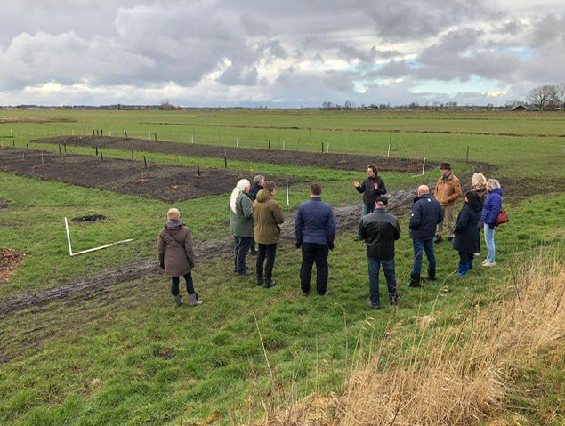 SitaWater's tweet photo. Samen met Water Natuurlijk Rijnland kandidaten, Sabine Verschoor kandidaat#8 en Corrie van der Laan kandidaat#16 op werkbezoek bij Polderlab Vrouwe Venne in Oud Ade.
Inspirerende project van Land van Ons. #biodiversiteit #WS23 #nieuwverdienmodel #opschalen https://t.co/8TQdcczb77