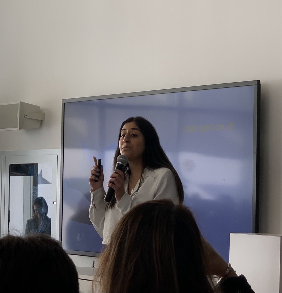 Great to hear ⁦Kelly of ⁦<a href="/HiTroop/">Troop App</a>⁩ and Nadia of ⁦<a href="/wearemarlow/">marlow</a>⁩ pitch ⁦<a href="/TheDMZ/">The DMZ</a>⁩ today! They both did a fabulous job. Both SheBoot Alumni that are looking to close their investment round.