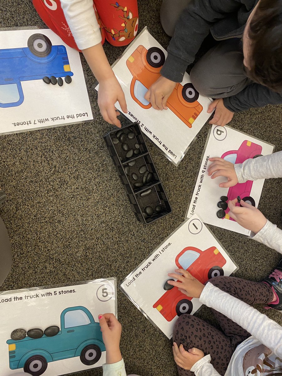 Great way to incorporate counting, fine motor skills, and turn taking with this “Fill the Truck” activity! <a href="/gecdsbpro/">GECDSB PR</a> @EY_uwindsor <a href="/DrDSuzukiSchool/">DDSPS</a>