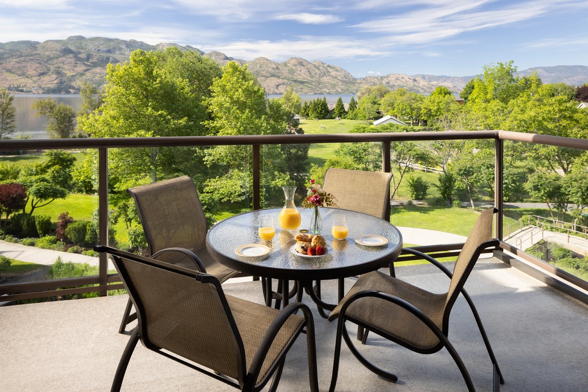 Escape this Spring to the Okanagan’s Best Kept Secret. Treat yourself to a relaxing lakeside staycation at The Cove Lakeside Resort w/ complimentary Visa Gift Cards.
.
#TheCoveLakesideResort #Spring #SpecialOffer #VisitWestside #ExploreKelowna
.
Book Now: covelakeside.com/offers