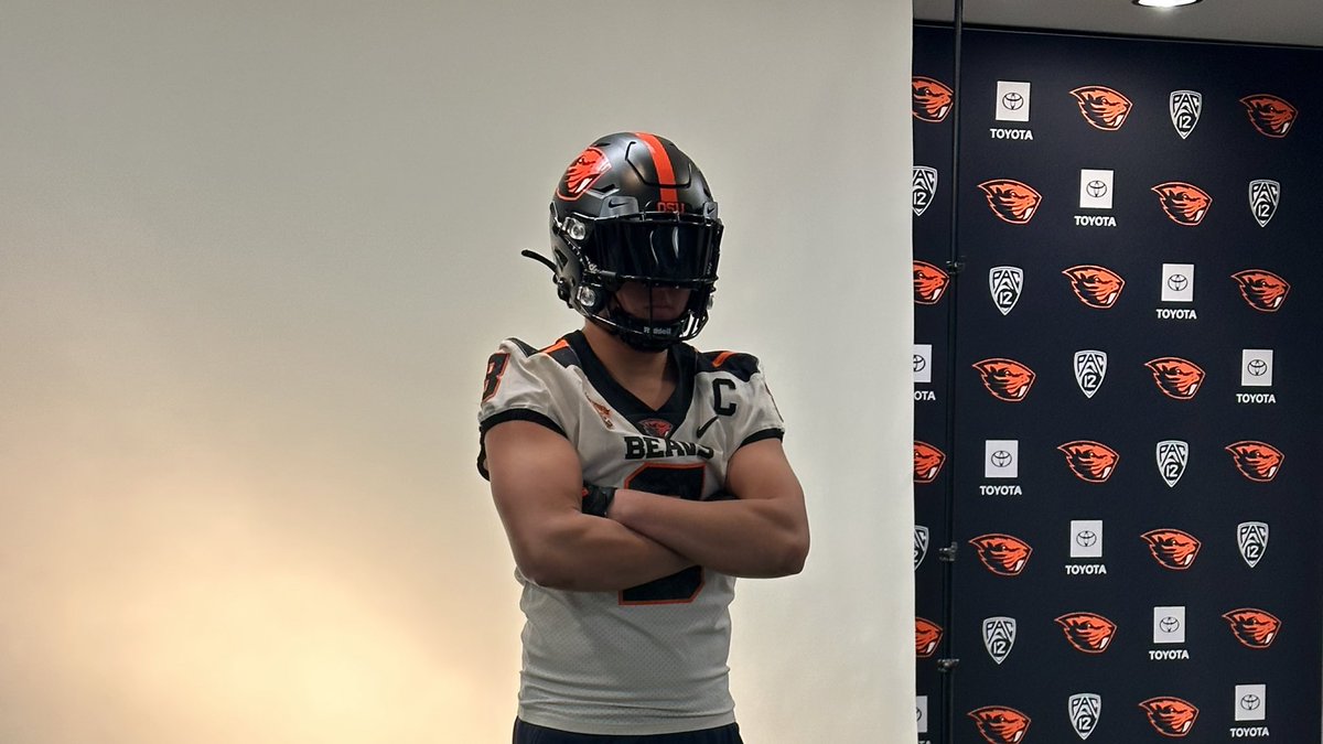 Cole Clifton (@cclifton_) on Twitter photo I had an great unofficial visit at Oregon State! The hospitality was amazing. <a href="/TEAMHUSTLEFTBL/">TEAM HUSTLE FOOTBALL</a> <a href="/DannyLockhartS1/">Coach Danny Lockhart Football/Boxing/MMA</a> <a href="/MikeDoc40/">Michael Doctor</a> @Jmofromthe4 <a href="/Coach_Bray/">Trent Bray</a> <a href="/Coach_Smith/">Jonathan Smith</a> I had an great unofficial visit at Oregon State! The hospitality was amazing. <a href="/TEAMHUSTLEFTBL/">TEAM HUSTLE FOOTBALL</a> <a href="/DannyLockhartS1/">Coach Danny Lockhart Football/Boxing/MMA</a> <a href="/MikeDoc40/">Michael Doctor</a> @Jmofromthe4 <a href="/Coach_Bray/">Trent Bray</a> <a href="/Coach_Smith/">Jonathan Smith</a>