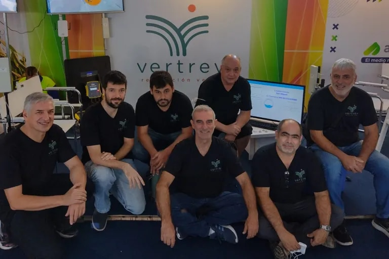 LANACION's tweet photo. “No ofrecemos ver Netflix”: las agtechs de argentinos que son furor en Expoagro y el mundo https://t.co/0aLbcfViRN https://t.co/uTX3Q6OMpD
