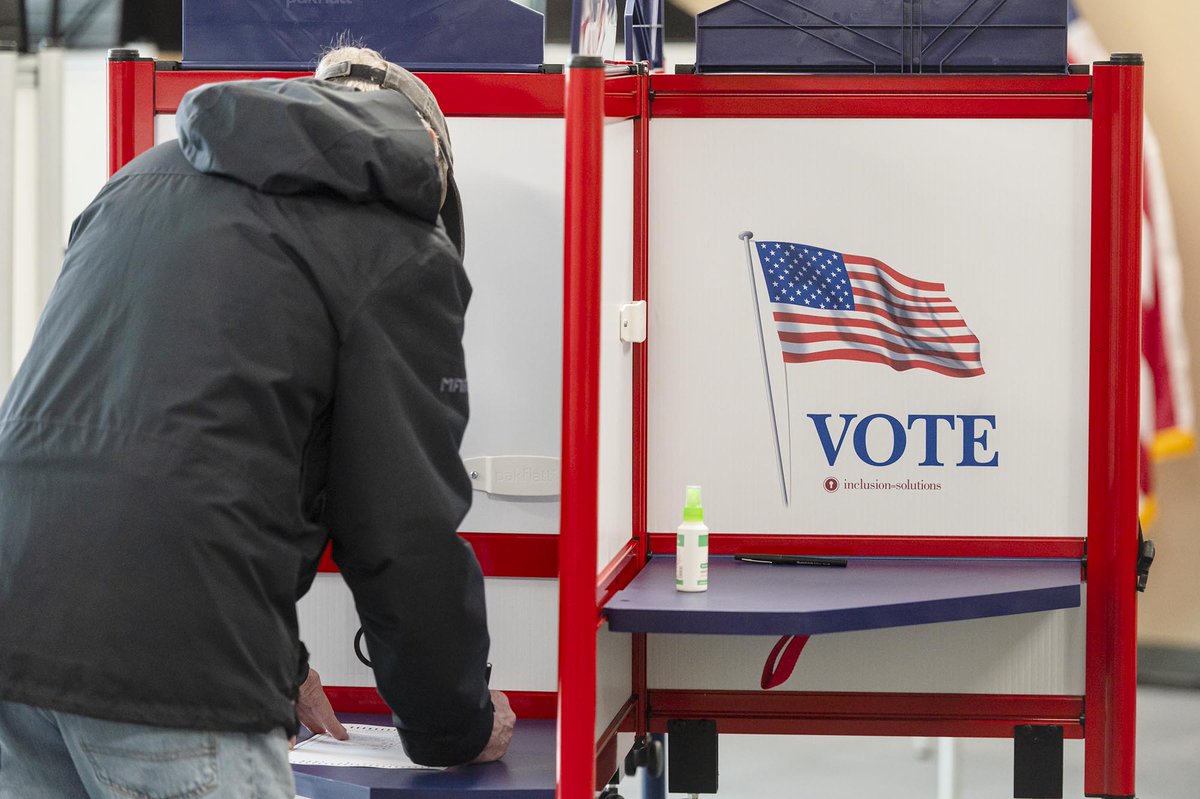 PHOTOS: Take a look at Vermont's Town Meeting Day 2023 #vtpoli #tmdvt vtdigger.org/2023/03/07/pho…