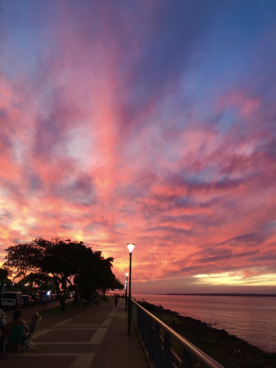 _lilognz's tweet photo. Posadas hoy nos regalo este atardecer hermoso 🌸💘🫀🧚🏻‍♀️🙂 https://t.co/Fi6jrmq0m5