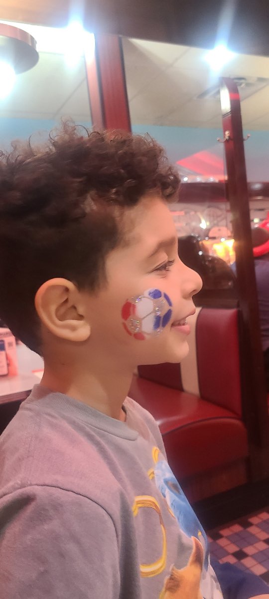 Face Paint #TPaineIES #SilverDiner