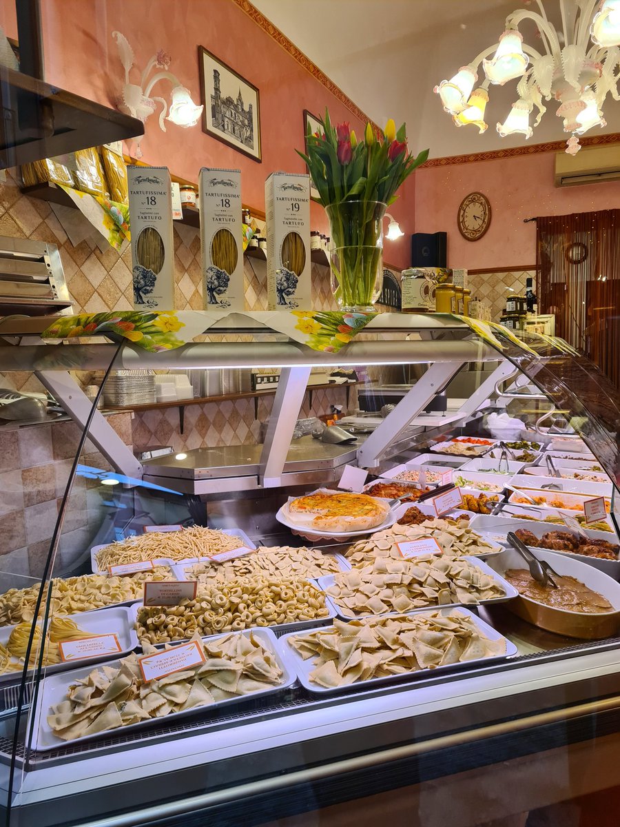 turinepi's tweet image. A bit mo #yoga in #turin b4 my next online #italianclass 😜 last post on turinepi.com #torino #walkingtours #tastings #privateclasses #risotto #bicerin #northernitaly #pastagalore #travelitaly #privatetours #foodietravel