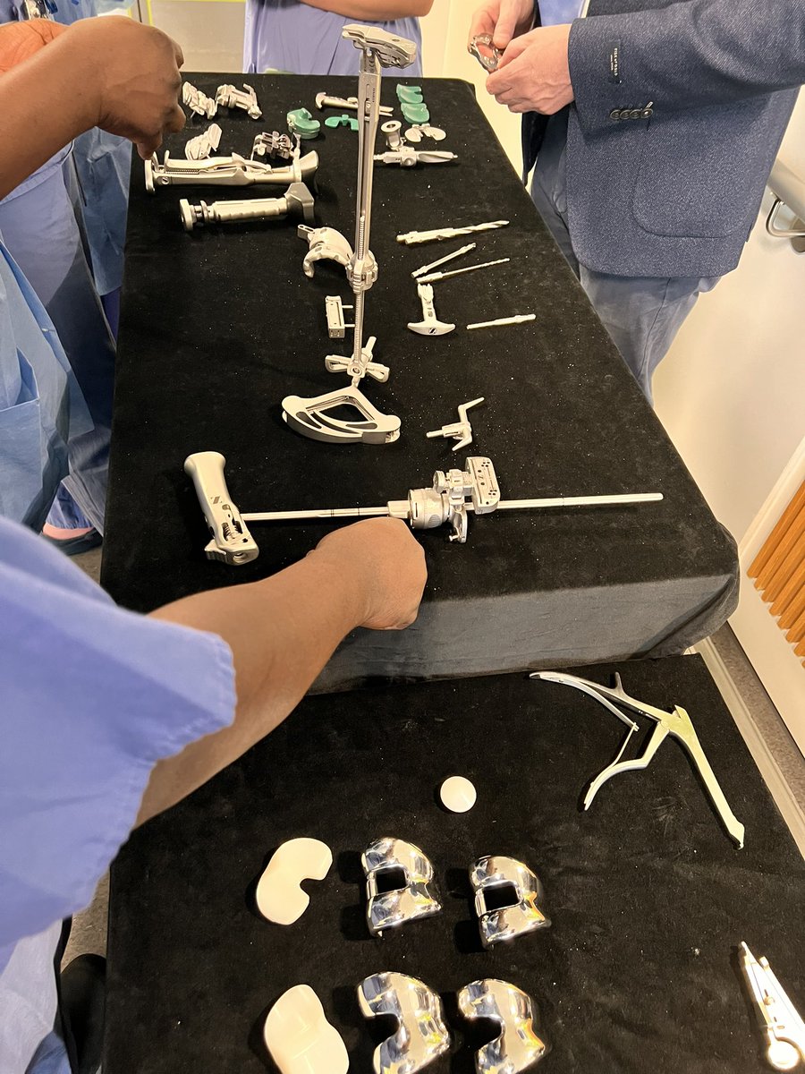 NURSE_JP's tweet photo. It was a great day during the #ChaseFarmHospital #Theatre #AuditDay as the #Orthopaedic team had opportunity to interact with @zimmerbiomet representatives on current innovations and skills on #ROSA #Robotic knee surgery #persona #StaffSupport #Ortho https://t.co/4plPBFMjYw