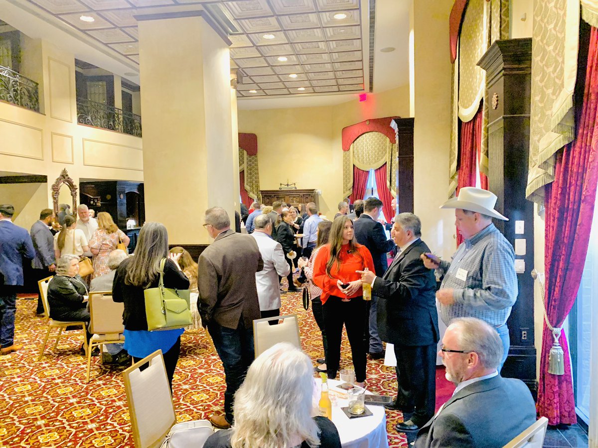 WiseCountyChamb's tweet photo. A few photos from Wise County Legislative Days Reception in Austin. Thanks to everyone who attended and supported this amazing event! ⭐️ #welcomeunitepromote #wisecountychamber #decaturchamber #bridgeportchamber #wisecountytx https://t.co/z4gxv4BJra