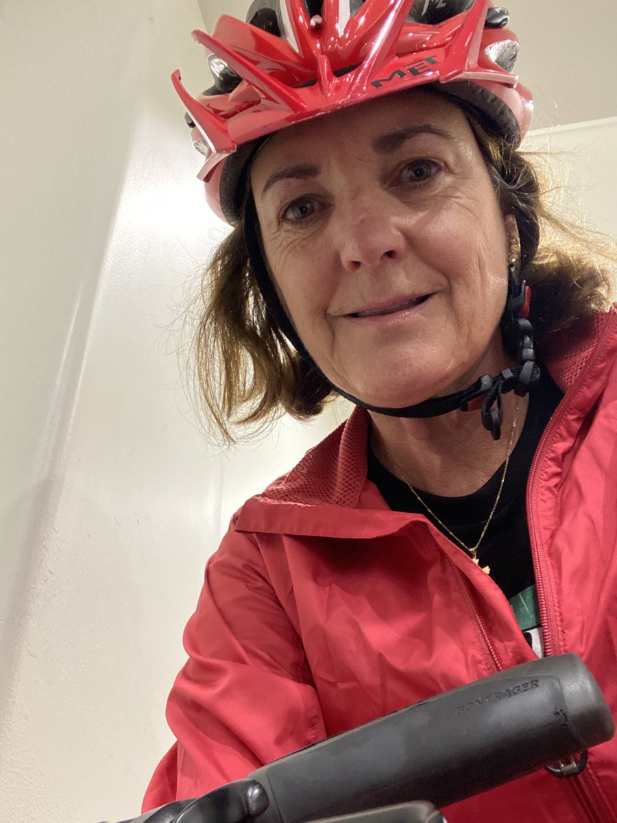 Maria Slade (@sladeirving) on Twitter photo Commute today 28 mins. Commute yesterday by public transport 58 mins. Perhaps that’s <a href="/AklTransport/">Auckland Transport</a> ‘s climate strategy, provide such a poor service everyone gets on their bike. Commute today 28 mins. Commute yesterday by public transport 58 mins. Perhaps that’s <a href="/AklTransport/">Auckland Transport</a> ‘s climate strategy, provide such a poor service everyone gets on their bike.