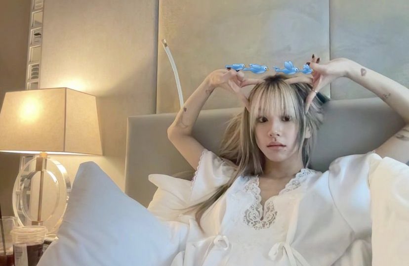 chaeypics's tweet photo. it girl vibes sz https://t.co/ar385BHa8e