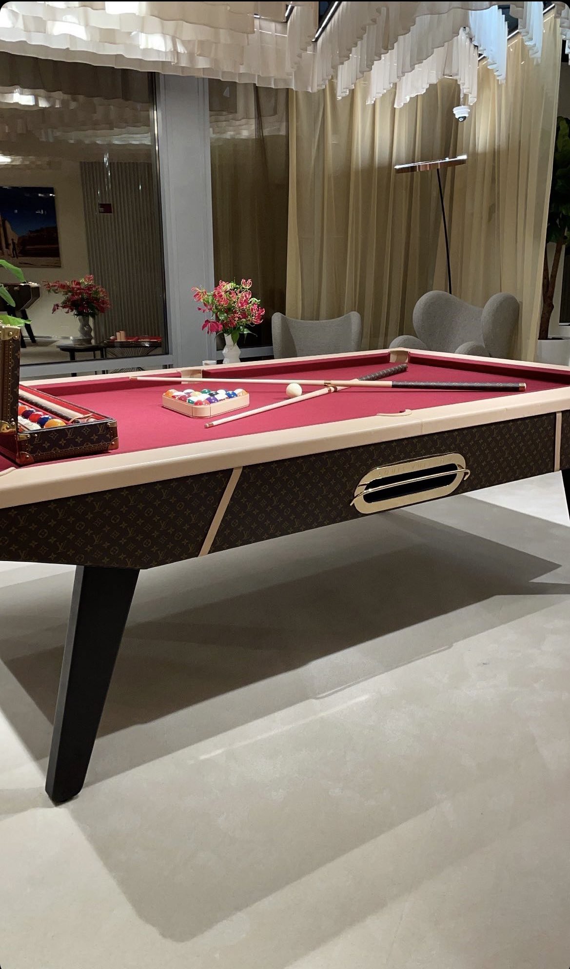 louis vuitton pool table