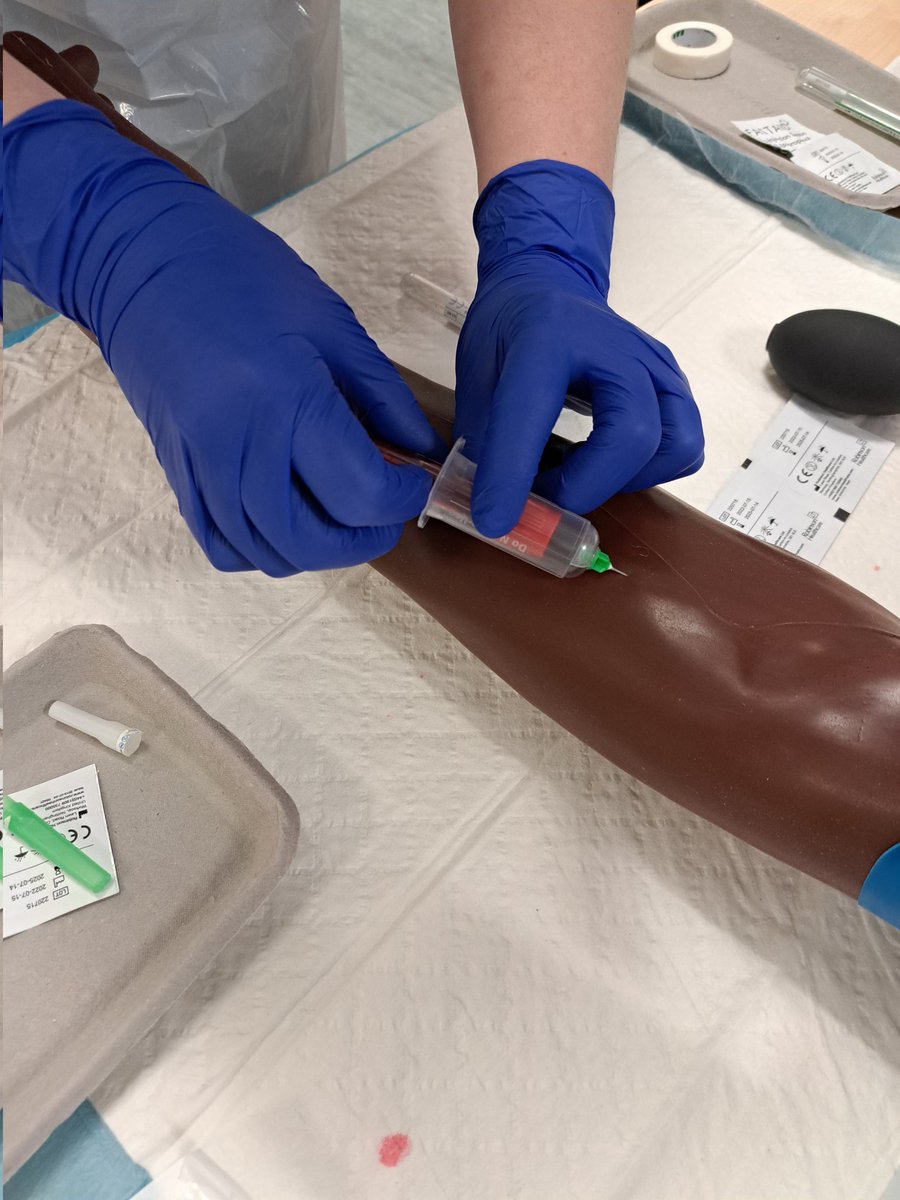 Week 4 of year 2 BSc Adult and Mental Health Skills teaching. Just a few pics (all taken and shared with permission at Southend Campus) <a href="/uni_essexhealth/">Health & Social Care</a> <a href="/Uni_of_Essex/">University of Essex</a> <a href="/essexsarahlee/">Sarah Lee 💙</a> <a href="/vjoffe/">Professor Victoria Joffe</a> <a href="/CamilleCronin/">Professor Camille Cronin</a>