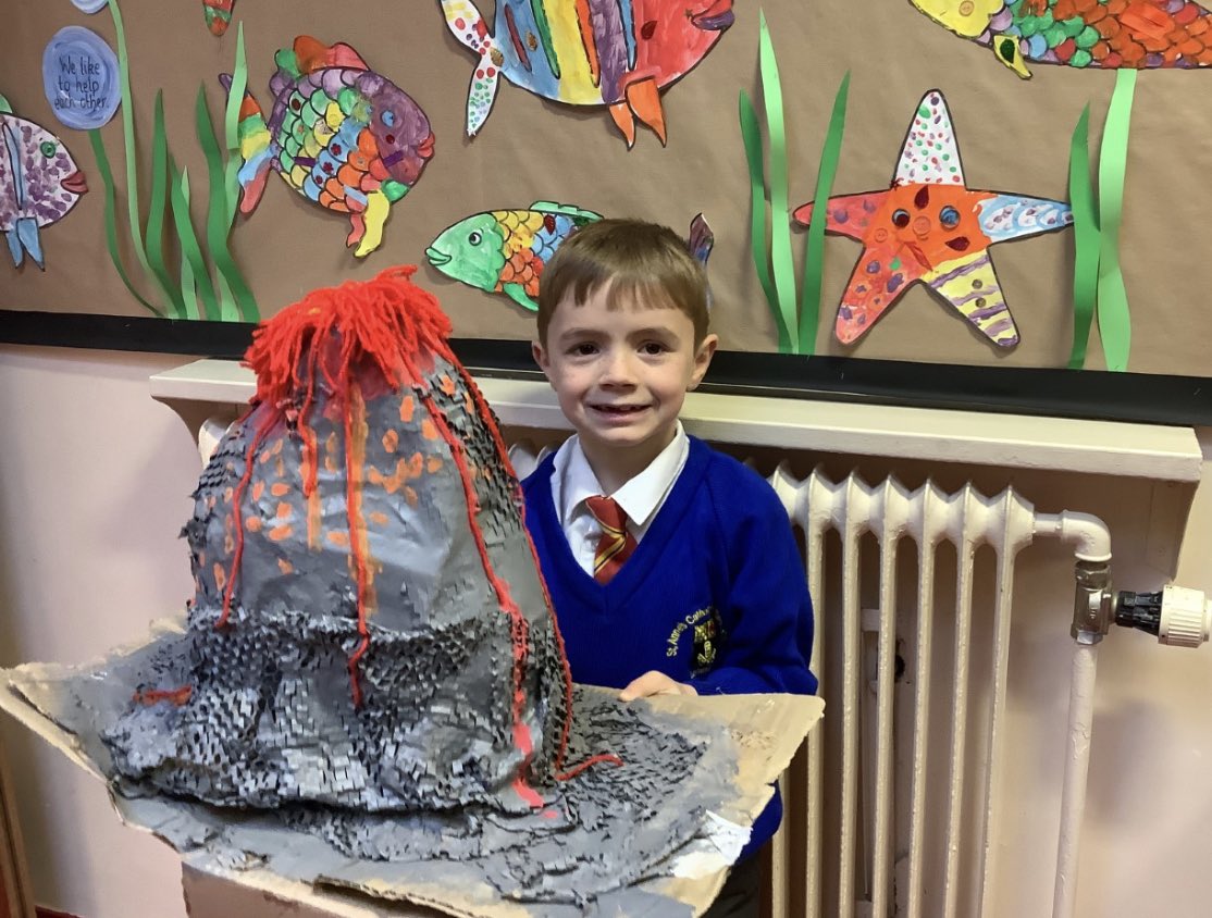 Class3StAnnes's tweet photo. How incredible do these volcanoes look?! I am so proud of the children’s efforts. Keep your eyes peeled on this week’s newsletter for even more photos. #volcanoes #homework #volcanoproject #yearthree #classproject https://t.co/uTztfmzVD8
