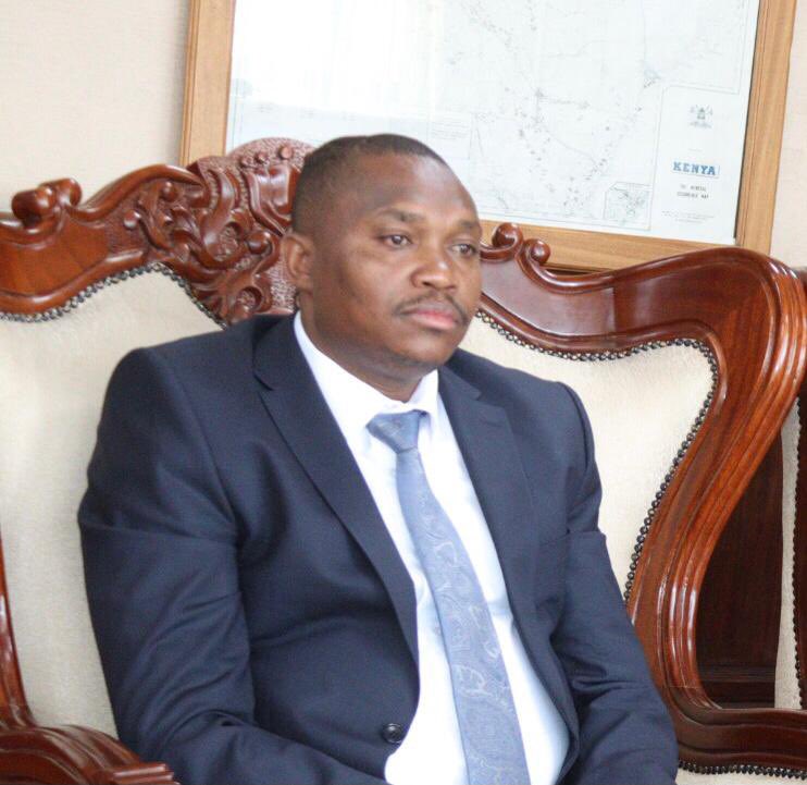 psmining_ke's tweet photo. Cabinet Secretary for Mining Blue Economy and Maritime Affairs hosted the Cabinet Secretary for Cooperatives Hon Chelugui. We discussed a wide range of Collaborating areas. 
The State Department for Mining and State Department for Cooperatives will combine efforts in helping the https://t.co/cWXLO8j69L