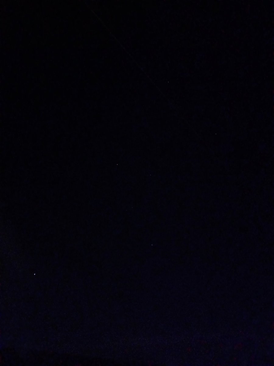 Bhee_K_G's tweet photo. Starry night 🌃 🌙 ✨️ https://t.co/GIUrqsVqSM
