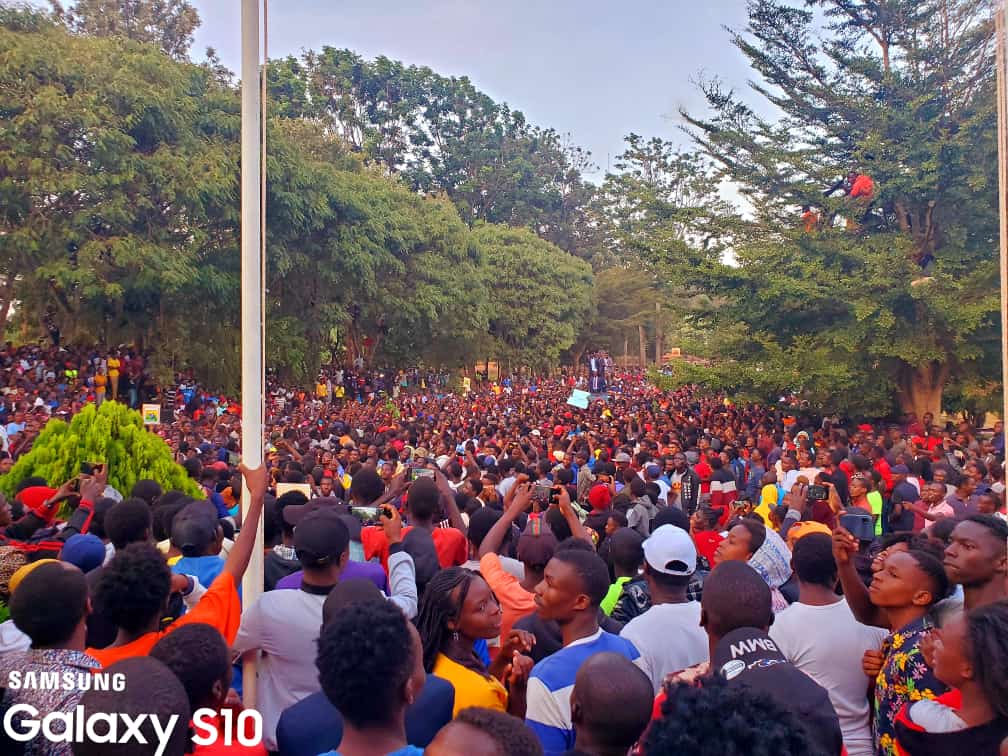StayRomanus's tweet photo. #VictoryIsFinallyHome.
#Pale @MeruUniversity 
God was surely with us. https://t.co/Njx3ESHy6t
