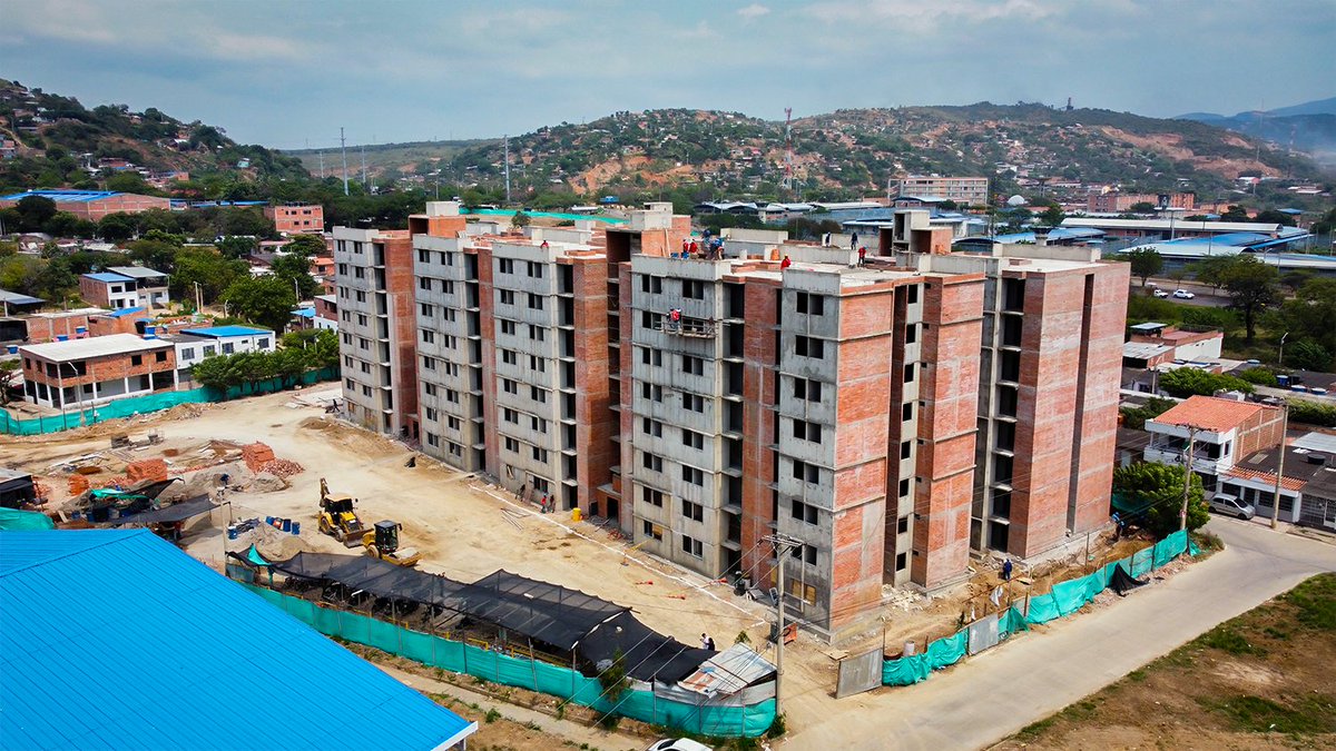 construyadel's tweet photo. ¡Vivimos de cerca la transformación de la ciudad con un nuevo estilo de vida que se construye en Chibará Metrópoli.
🚧 Avance de Obra.
✅ Estado del Proyecto: Vendido.
📍   Barrio: Garcia Herreros - Cúcuta.

Conoce más en: https://t.co/ChVRc4weG1 https://t.co/hY0jO5LbPe