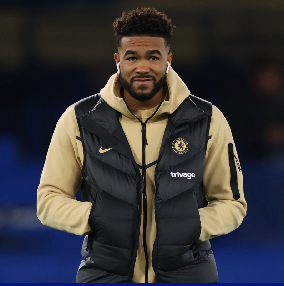 Olamifelicity1's tweet photo. #CFC #UCL https://t.co/NwvAc2MS1U