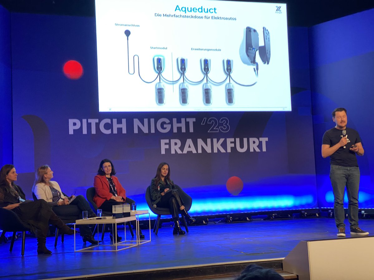 Genialer Pitch von Tobias Wagner von #chargeX aus München!