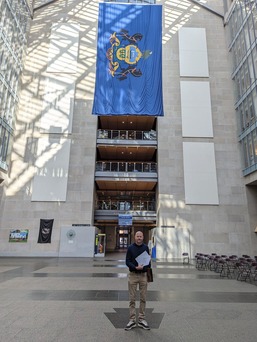 andy4judge's tweet photo. Petitions are filed! Thank you to the volunteers that helped us collect hundreds of signatures from across Allegheny County!

To join the campaign to #KeepJudgeSzefi click here to volunteer: https://t.co/5whENJnGD3 https://t.co/wgqsPmVCyR