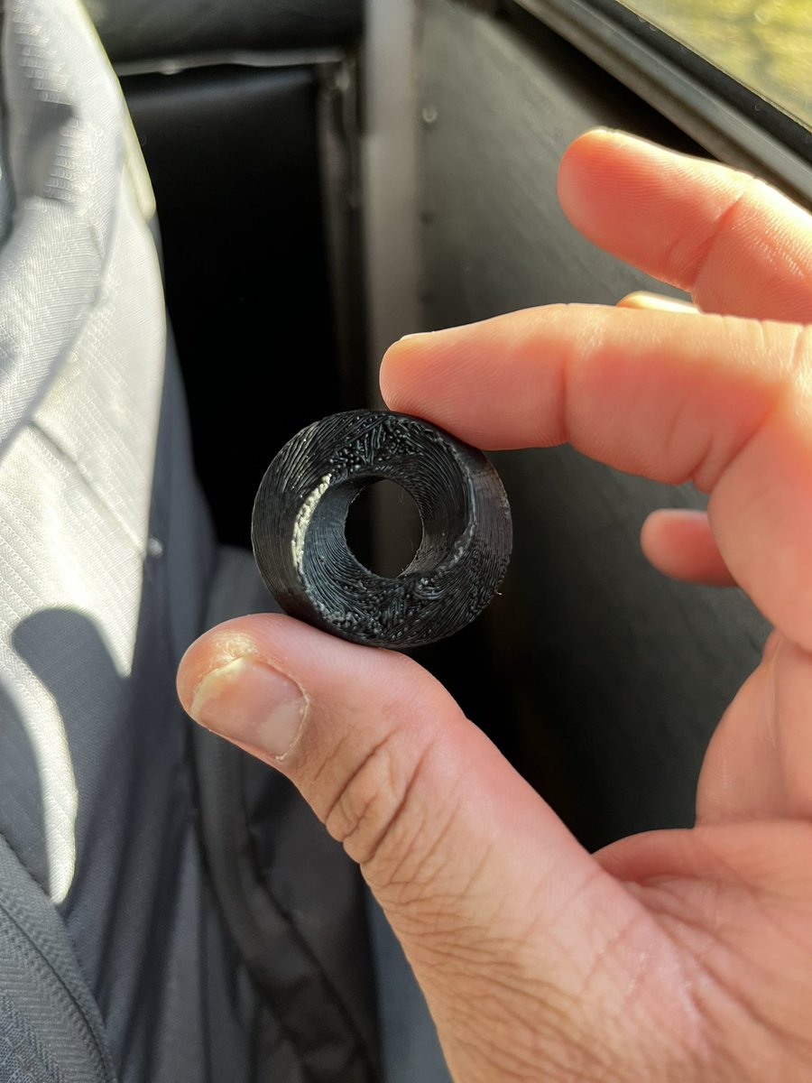 dinnerchair's tweet image. Close but not quite. #3d #makerbot