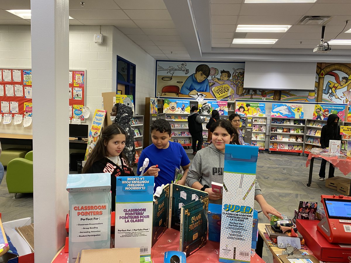 WoodlawnES tweet media