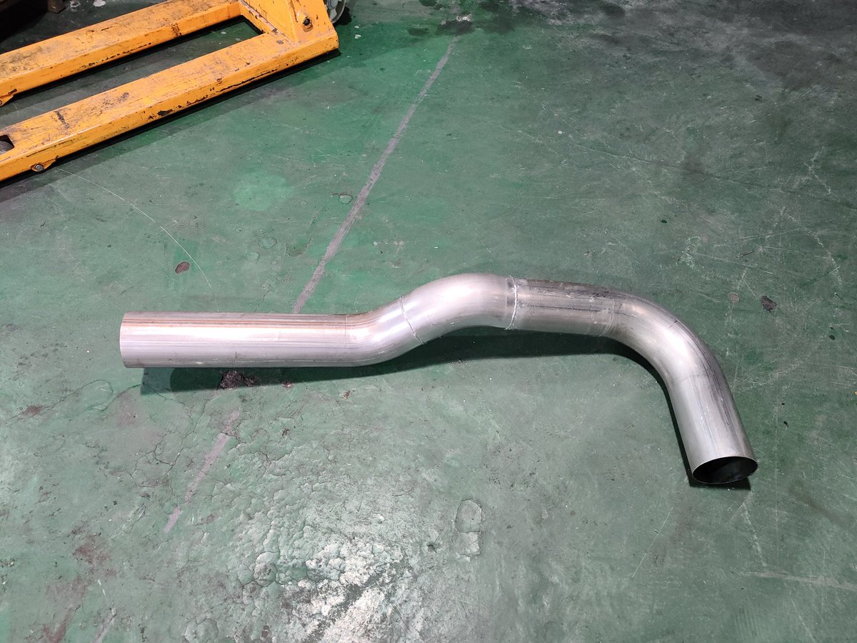 Semi truck exhaust pipes #exhaustpipes, #tradebusiness,#dieselperformance