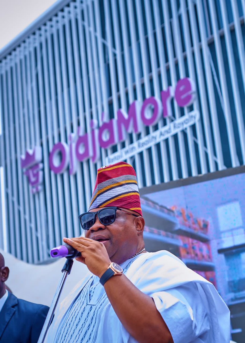 OoniAdimulaIfe's tweet photo. It was a noble and extraordinary development for me to welcome His Excellency, Governor Ademola Adeleke, Executive Governor of Osun, and other top dignitaries at the unveiling ceremony of the OJAJAMORE in Osogbo as part of my mission to strengthen Nigeria's socio-economic growth. https://t.co/NJ33dkAOiV