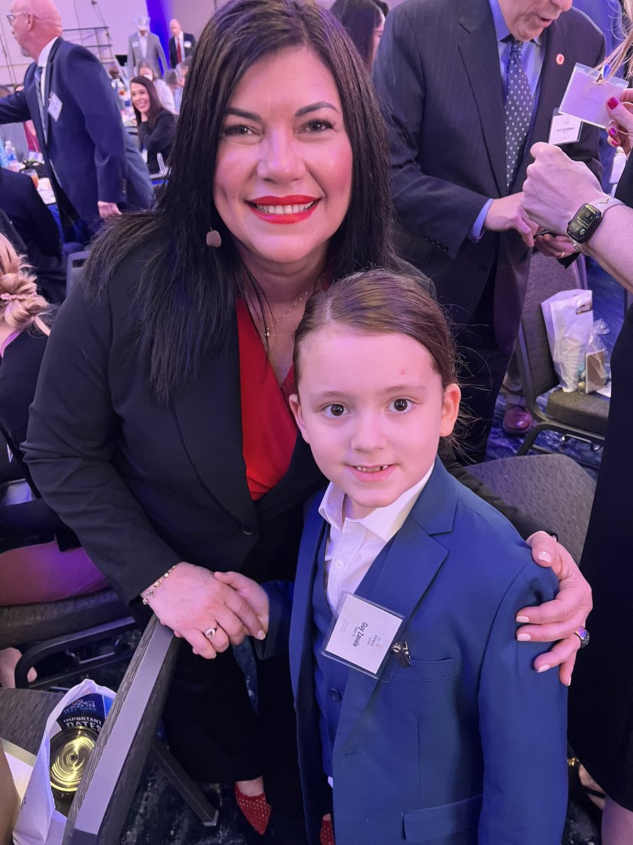 Alberto Zavala tweet media