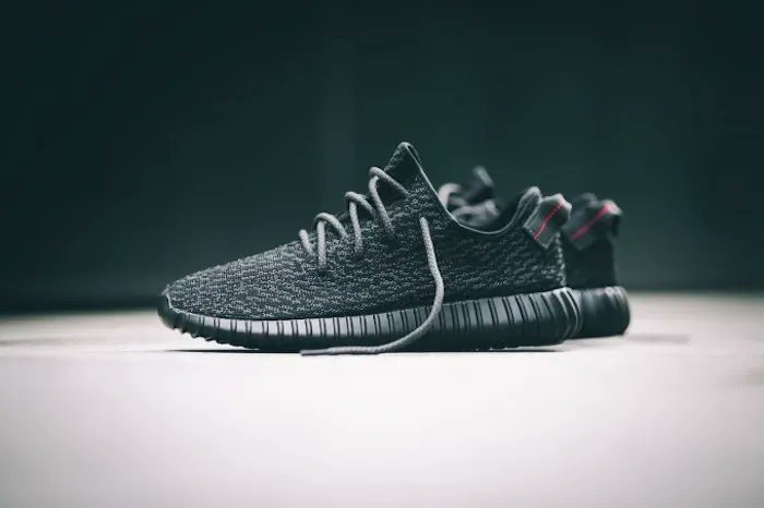 JustFreshKicks tweet media