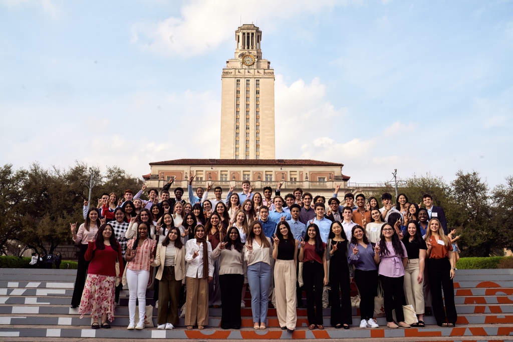 TexasExes's tweet photo. This past weekend, we hosted 64 finalists for the Forty Acres Scholars Program Finalist Weekend. These scholarship finalists were selected from more than 3,400 applicants! Over the weekend, they visited their admitted colleges, attended mock classes, and got to know @UTAustin. 🤘 https://t.co/8r3G4luyhR