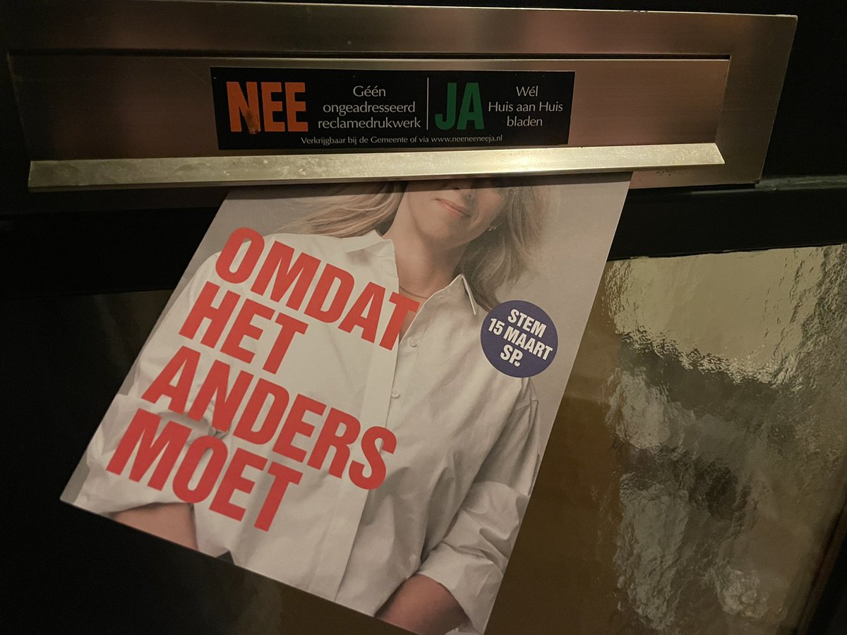 <a href="/SPnl/">SP</a> het moet inderdaad anders want het is weer zover #SPnl en #spoverijssel kunnen geen sticker op de brievenbus lezen, laat staan een land besturen! #elkeverkiezingdezelfdeellendemetdeSP