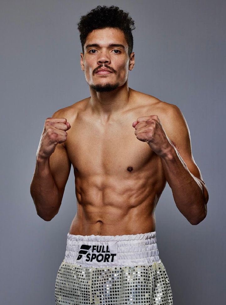 AmilcarVidalJr1's tweet photo. Volveré pronto y más fuerte que nunca eso se los aseguraré🙏🙏🙏 #boxeo #wbc #abitab #cubap https://t.co/xaqkuy1h99