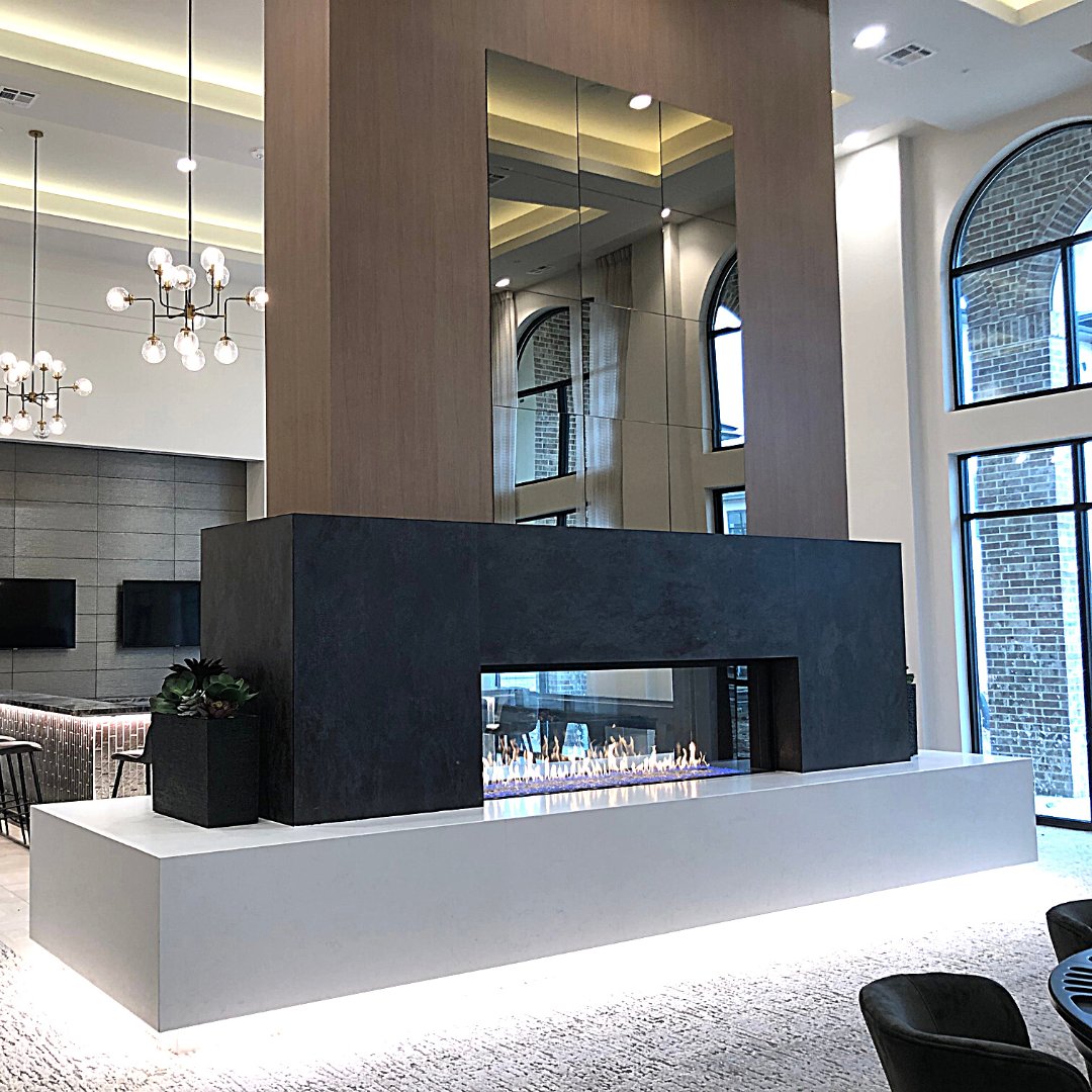 crossvilleinc's tweet photo. 🔥This porcelain panel-clad fireplace is a stunning focal point of the clubroom at Alexan Exchange, a luxury apartment complex in Spring, Texas. Read the full design story here: https://t.co/mP6Fka9kUB
#multifamilydesign #commercialdesign #interiordesign https://t.co/MVGZSr3mEb