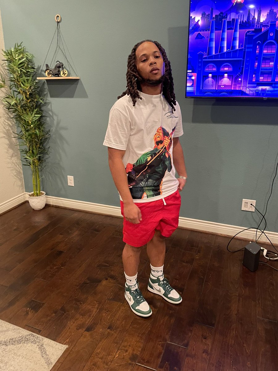 dontstop_lz's tweet photo. TOOPREMIUM🤩 https://t.co/JLrH76BOkZ