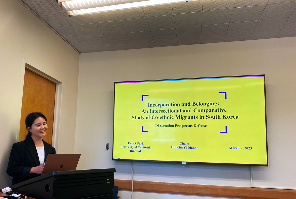 kim yi dionne (@dadakim.bsky.social) (@dadakim) on Twitter photo Congrats to <a href="/EunaPark1227/">Eun-A Park(박은아)</a> for successfully defending her dissertation prospectus today. Stay tuned for her exciting work on perceptions + experiences of Korean migrants in #SouthKorea. Big thanks to fellow cmte members <a href="/MerollaJenn/">Jennifer Merolla</a>, <a href="/stevenliaotw/">Steven Liao</a>, Marissa Brookes, & Edward Chang. Congrats to <a href="/EunaPark1227/">Eun-A Park(박은아)</a> for successfully defending her dissertation prospectus today. Stay tuned for her exciting work on perceptions + experiences of Korean migrants in #SouthKorea. Big thanks to fellow cmte members <a href="/MerollaJenn/">Jennifer Merolla</a>, <a href="/stevenliaotw/">Steven Liao</a>, Marissa Brookes, & Edward Chang.