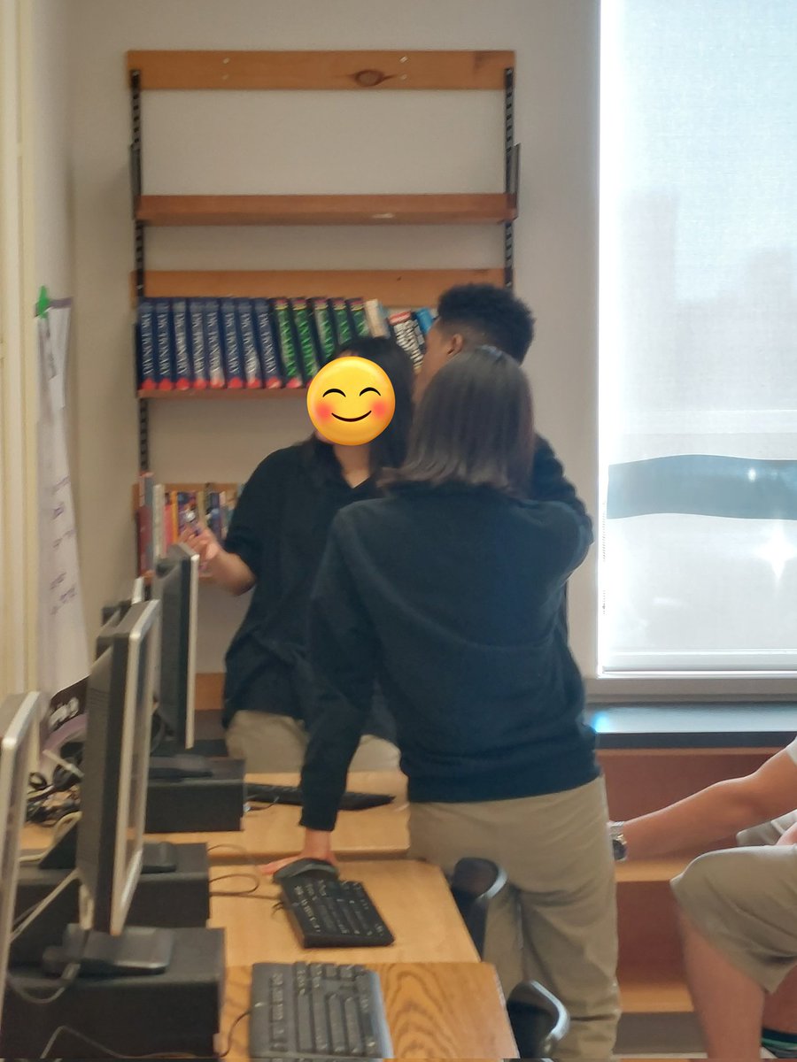 MLLs at <a href="/StDavidCeltics/">St David Catholic Secondary School</a> benefit from the thinking classroom because they can talk, draw, and think outloud. <a href="/WCDSBInnovates/">WCDSBInnovates</a> <a href="/WCDSBIntl/">WCDSBInternational</a> #awaken <a href="/MasojcA/">AMasojc</a>