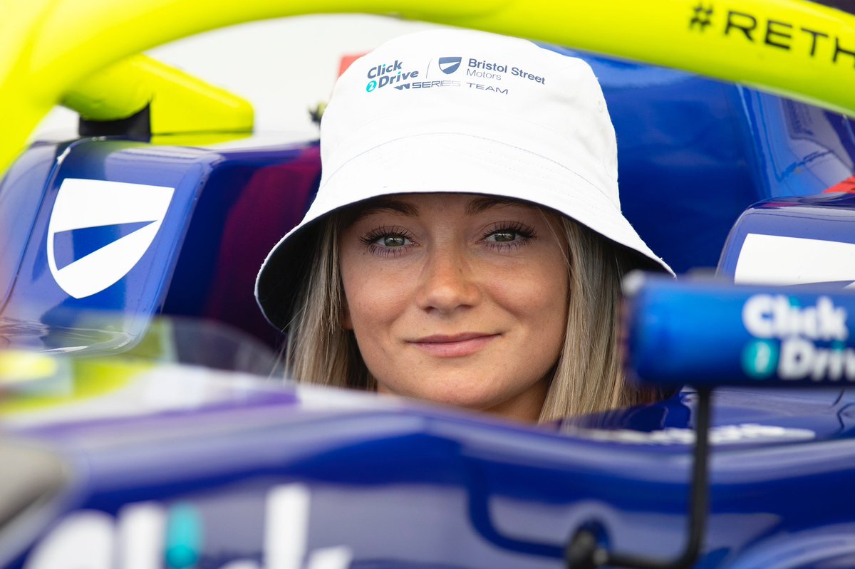 NEWS | 🇬🇧 Jessica Hawkins will race for the University of Wolverhampton Race Team in the Britcar prototype championship in a PRAGA R1T.

The 28-year-old competed in W Series and is an Aston Martin Aramco Cognizant Formula One Team Driver Ambassador.

#PRAGACars